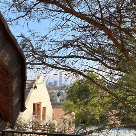 Tuscan Rose Johannesburg Bagian luar foto