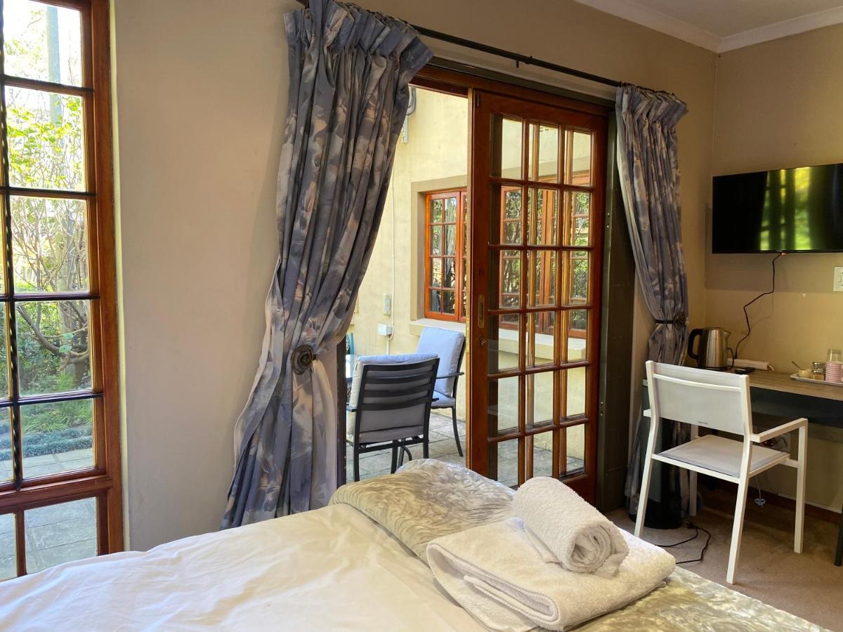 Tuscan Rose Johannesburg Bagian luar foto