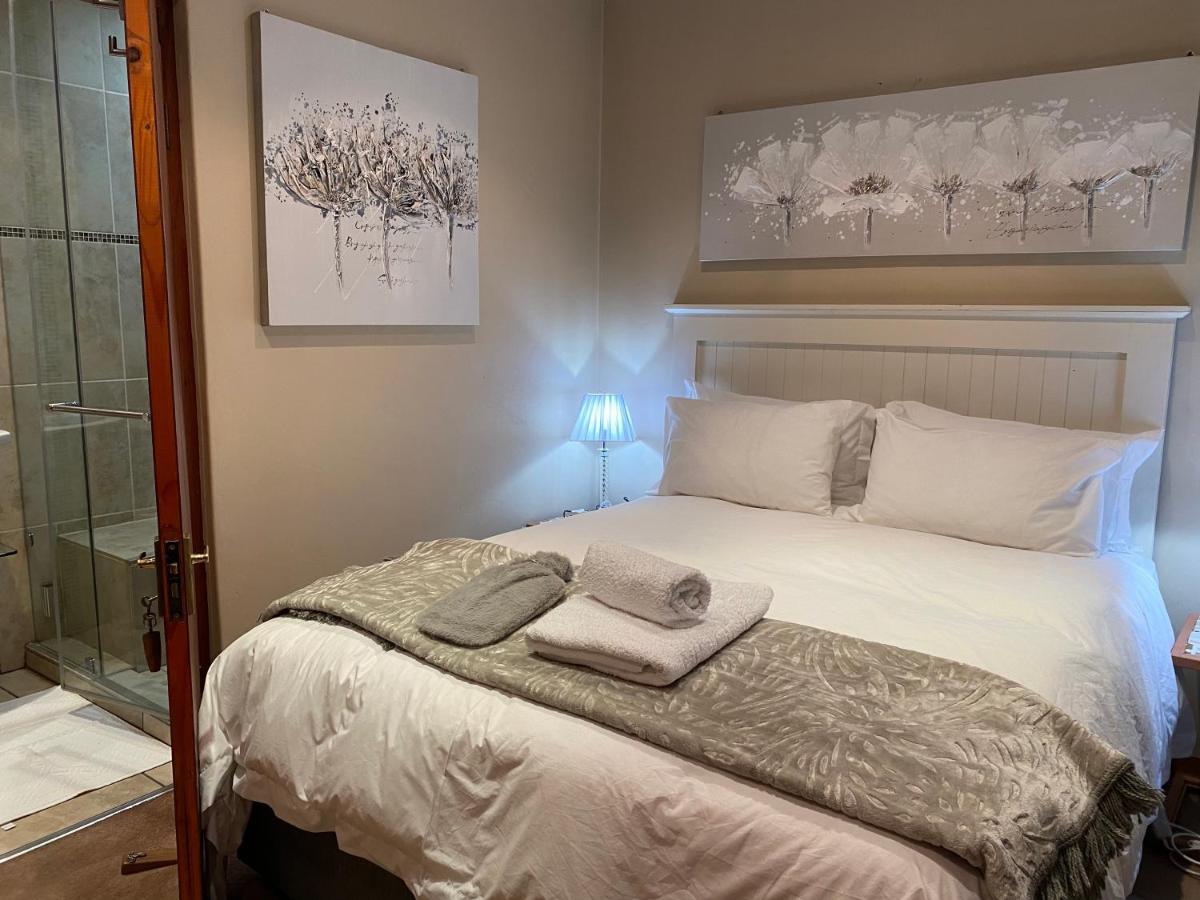Tuscan Rose Johannesburg Bagian luar foto