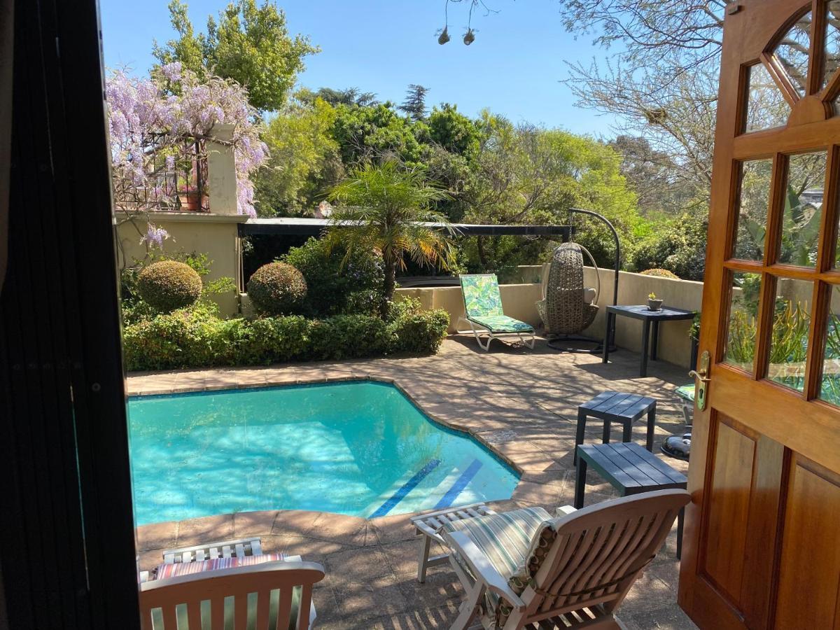 Tuscan Rose Johannesburg Bagian luar foto
