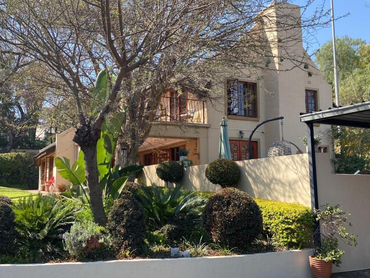 Tuscan Rose Johannesburg Bagian luar foto