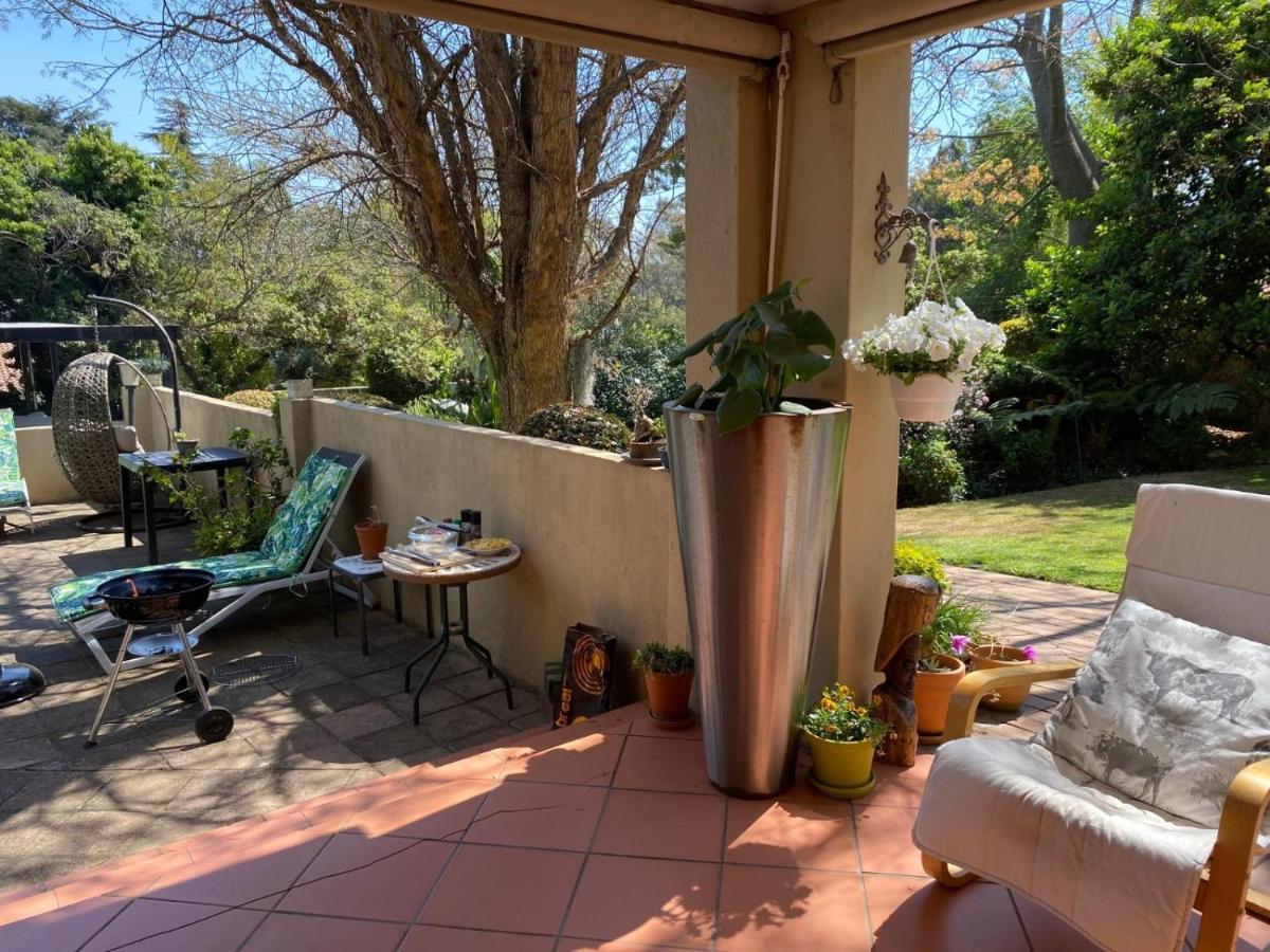 Tuscan Rose Johannesburg Bagian luar foto