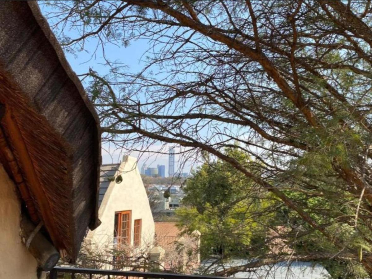 Tuscan Rose Johannesburg Bagian luar foto